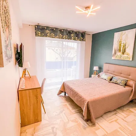 Apartment Palm Azur *